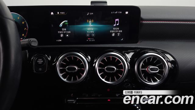Mercedes-Benz A-Class 2021 — photo 19