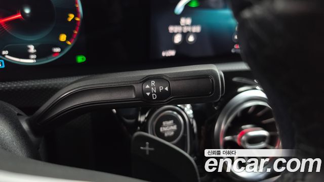 Mercedes-Benz A-Class 2021 — photo 25