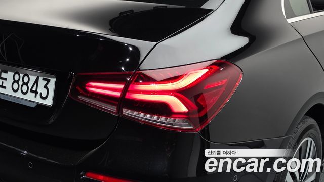 Mercedes-Benz A-Class 2021 — photo 9