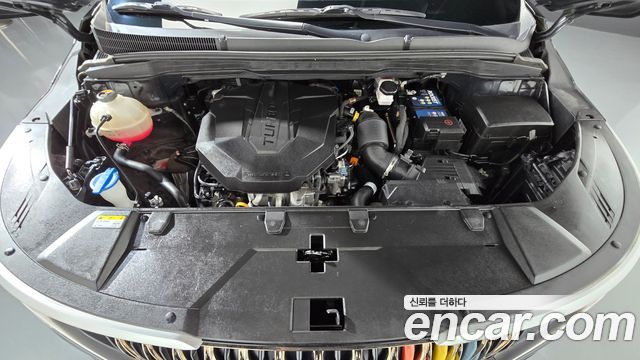 Kia Canival 2023 — photo 6