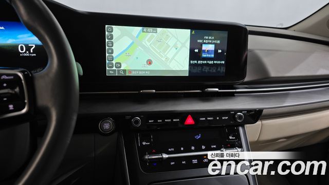 Kia Canival 2023 — photo 18