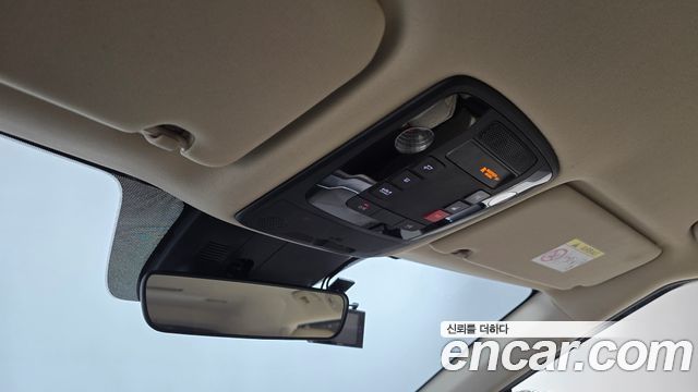 Kia Canival 2023 — photo 24