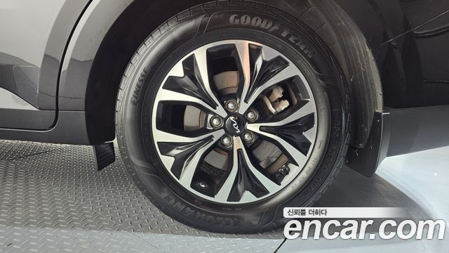 Kia Canival 2023 — photo 7