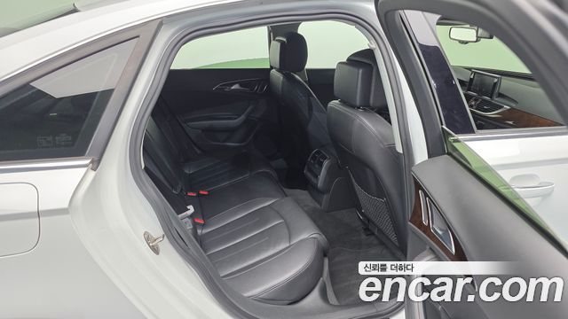 Audi A6 2014 — photo 12