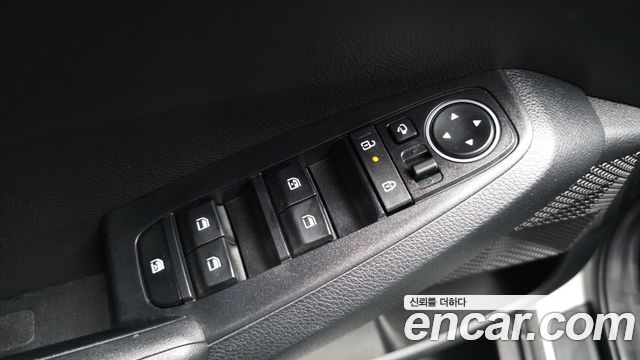 Kia Seltos 2023 — photo 29