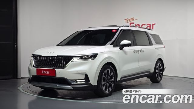 Kia Canival 2021 — photo 1