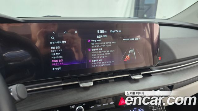 Kia Canival 2021 — photo 21