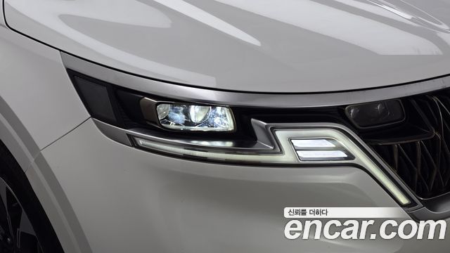 Kia Canival 2021 — photo 8