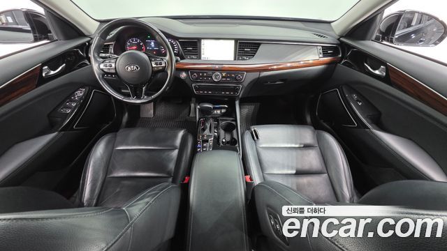 Kia K7 2016 — photo 10