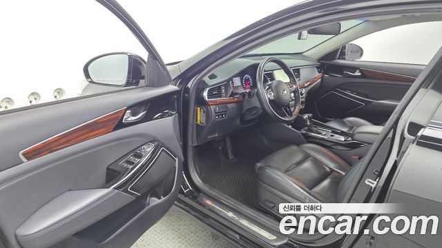 Kia K7 2016 — photo 13