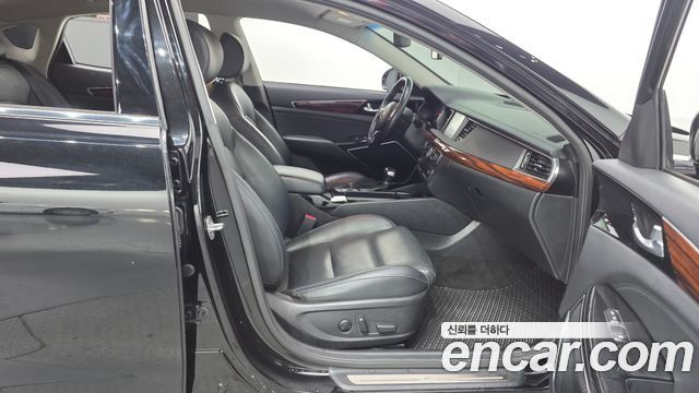 Kia K7 2016 — photo 17
