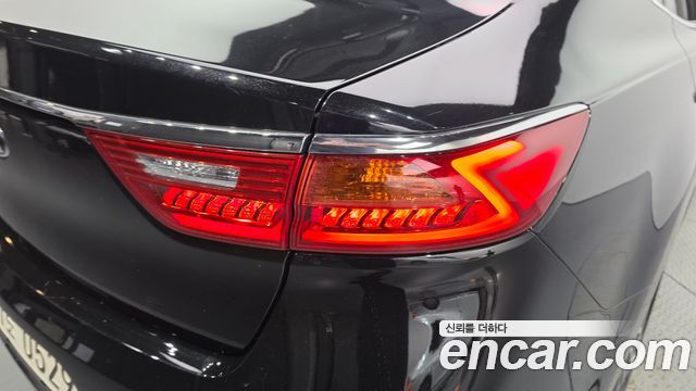 Kia K7 2016 — photo 9