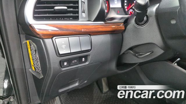 Kia K7 2016 — photo 28