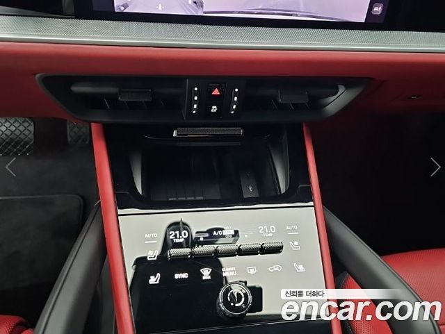 Porsche Cayenne 2025 — photo 10