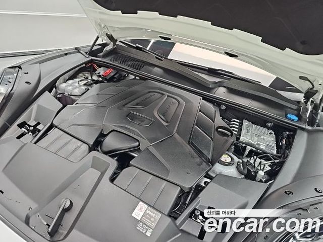 Porsche Cayenne 2025 — photo 14