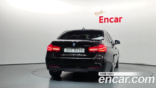 BMW 3-Series 2018 — photo 4