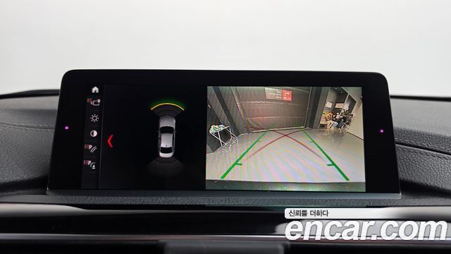 BMW 3-Series 2018 — photo 20