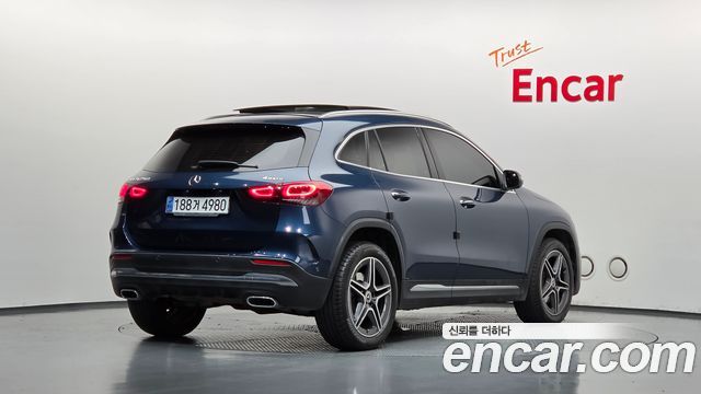 Mercedes-Benz GLA-Class 2021 — photo 2