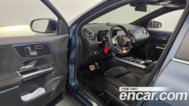 Mercedes-Benz GLA-Class 2021 — photo 13
