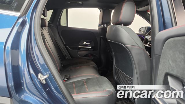 Mercedes-Benz GLA-Class 2021 — photo 17