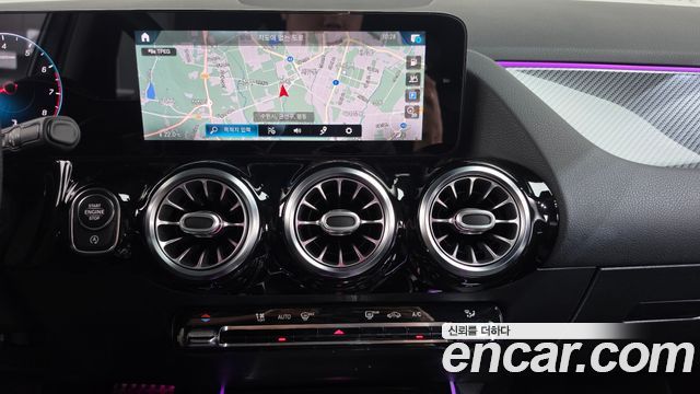 Mercedes-Benz GLA-Class 2021 — photo 18