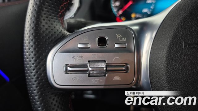 Mercedes-Benz GLA-Class 2021 — photo 22