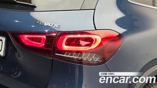 Mercedes-Benz GLA-Class 2021 — photo 9