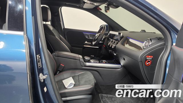 Mercedes-Benz GLA-Class 2021 — photo 16