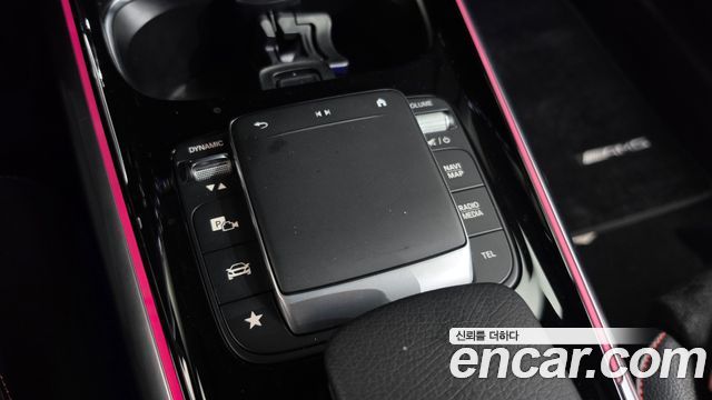 Mercedes-Benz GLA-Class 2021 — photo 31