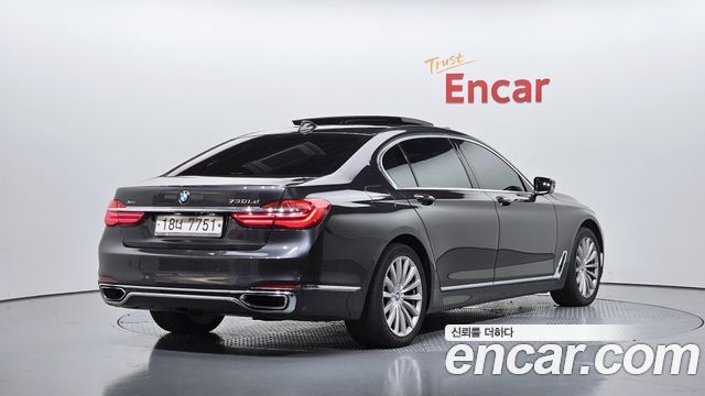 BMW 7-Series 2016 — photo 2