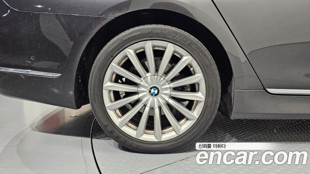 BMW 7-Series 2016 — photo 5