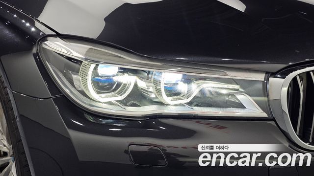 BMW 7-Series 2016 — photo 8