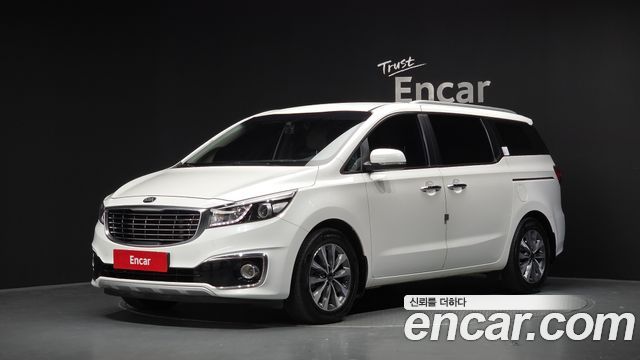 Kia Canival 2015 — photo 1
