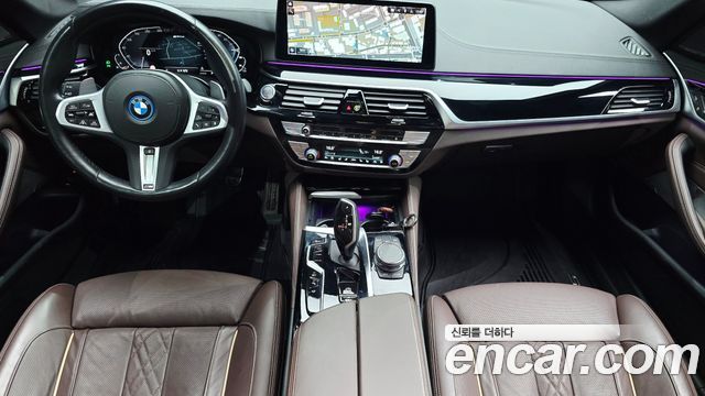 BMW 5-Series 2023 — photo 7