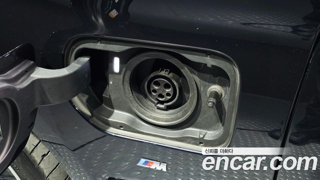 BMW 5-Series 2023 — photo 13