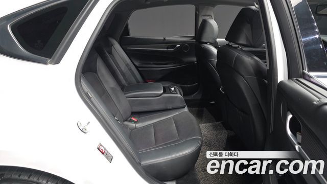 Hyundai Grandeur 2018 — photo 18