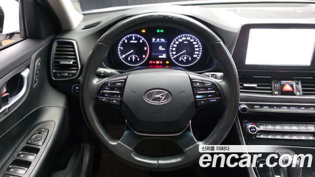 Hyundai Grandeur 2018 — photo 19