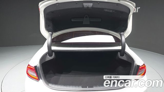 Hyundai Grandeur 2018 — photo 26