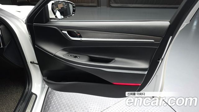 Hyundai Grandeur 2018 — photo 14