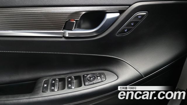 Hyundai Grandeur 2018 — photo 28