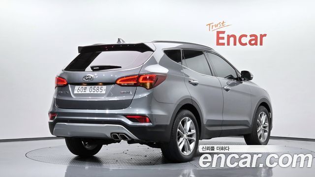 Hyundai Santafe 2016 — photo 2