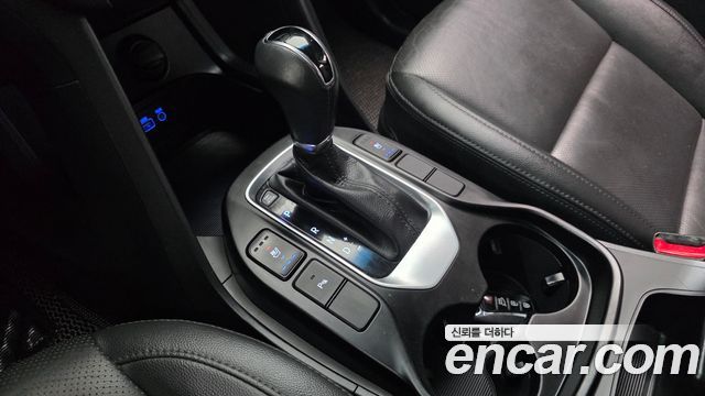 Hyundai Santafe 2016 — photo 12