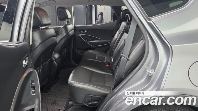 Hyundai Santafe 2016 — photo 18