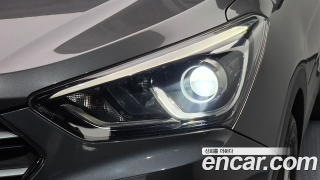 Hyundai Santafe 2016 — photo 8