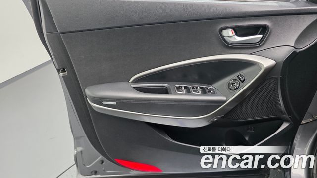 Hyundai Santafe 2016 — photo 14
