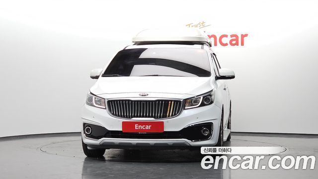 Kia Canival 2015 — photo 3