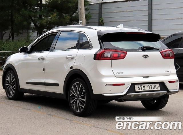 Kia Niro 2017 — photo 4