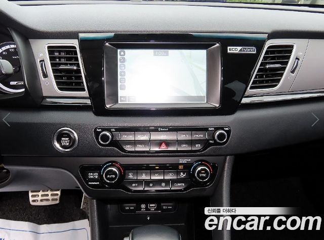 Kia Niro 2017 — photo 14