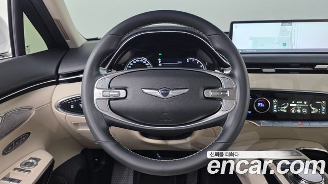 Genesis GV70 2022 — photo 13