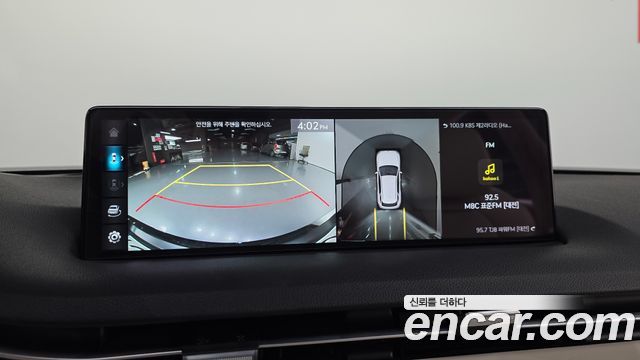 Genesis GV70 2022 — photo 14